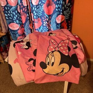Pink Minnie Mouse Bedding Set